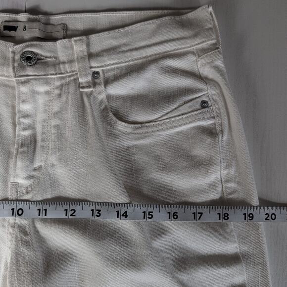 Levi's Womens Capri Jeans White Denim High Rise Pockets Cuffed Stretch Size 8 - Picture 11 of 16